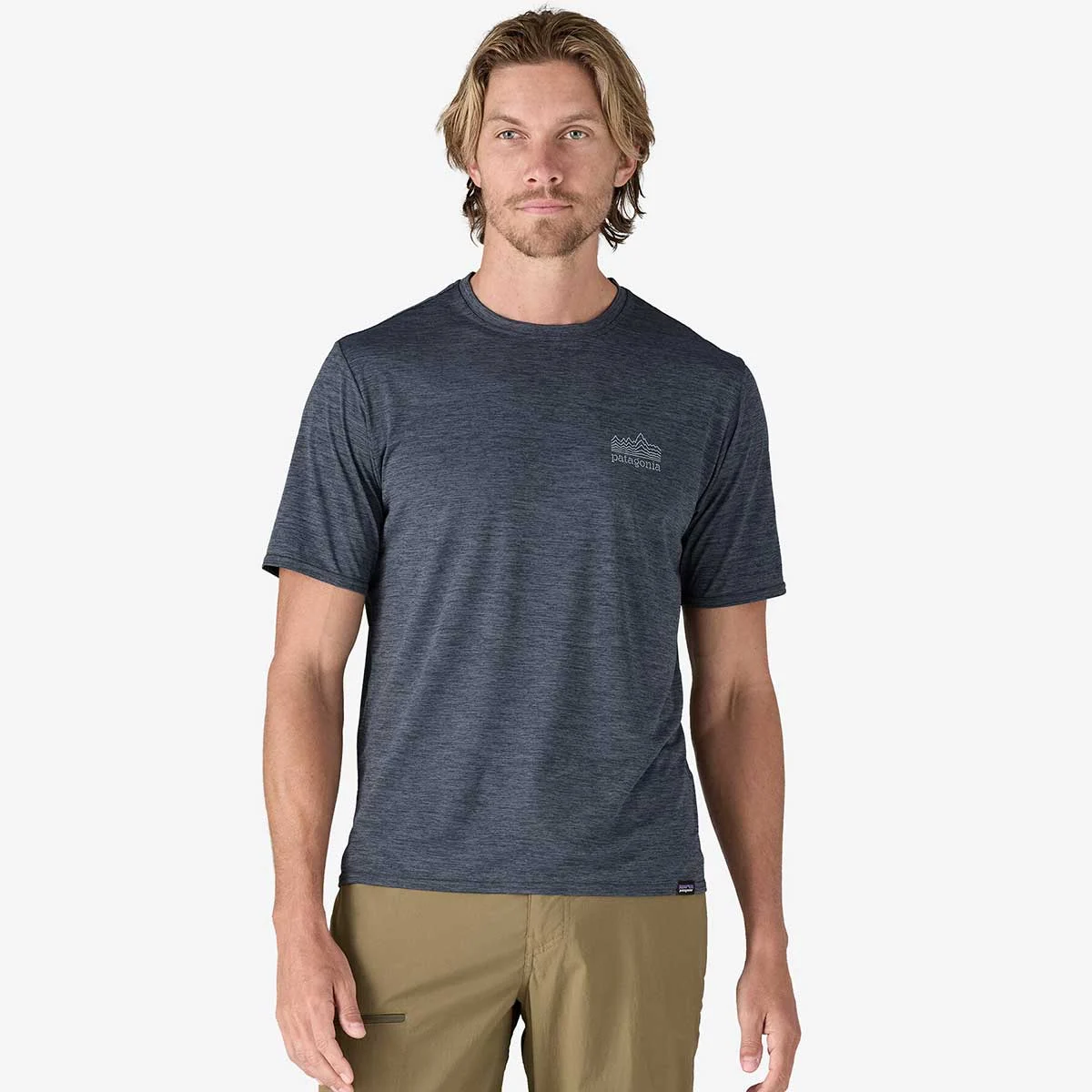 PATAGONIA M'S CAP COOL DAILY GRAPHIC SHIRT STRATASPIRE: SMOLDER BLUE X-DYE  - Hiking T-shirt