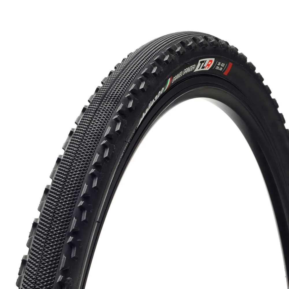 Challenge Grinder 120 TPI Tubeless 700C x 38 gravel tyre