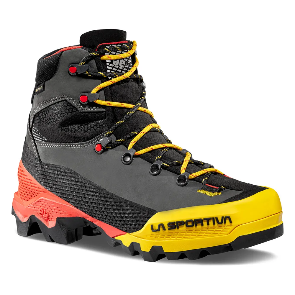 La Sportiva Aequilibrium LT GORE-TEX® hiking boots
