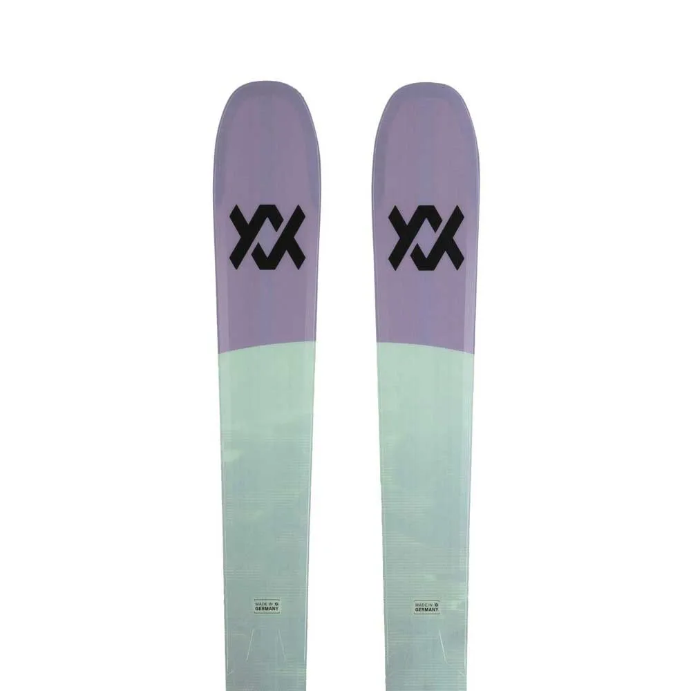 Völkl Blaze 104 alpine skis